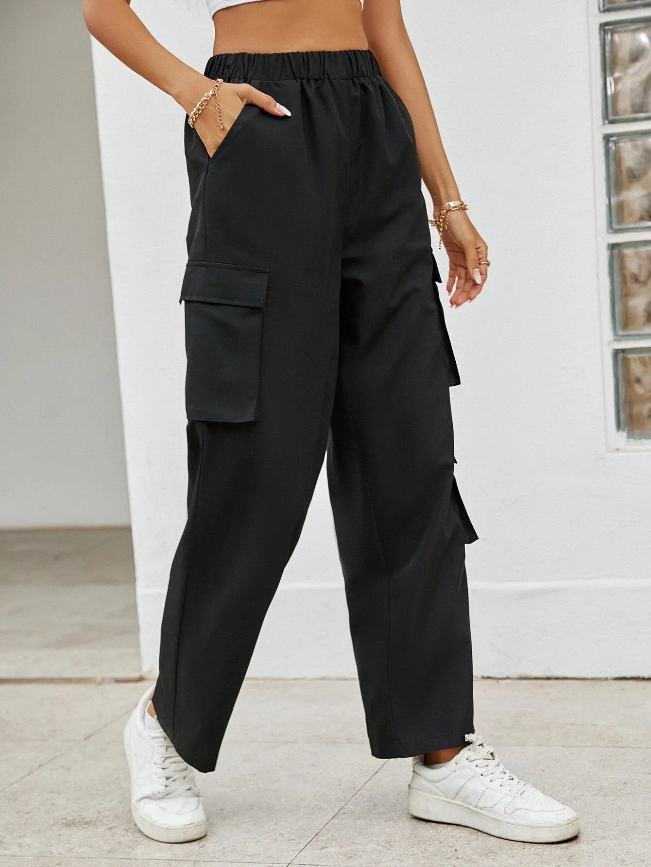 Elastic Waist Flap Pocket Side Cargo Pant