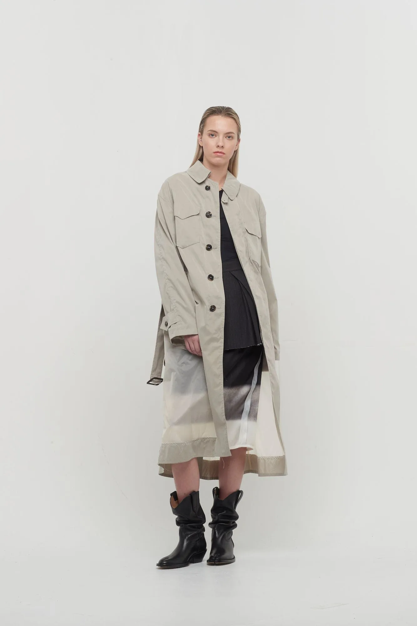 Maison Margiela Light Weight Trench in Beige