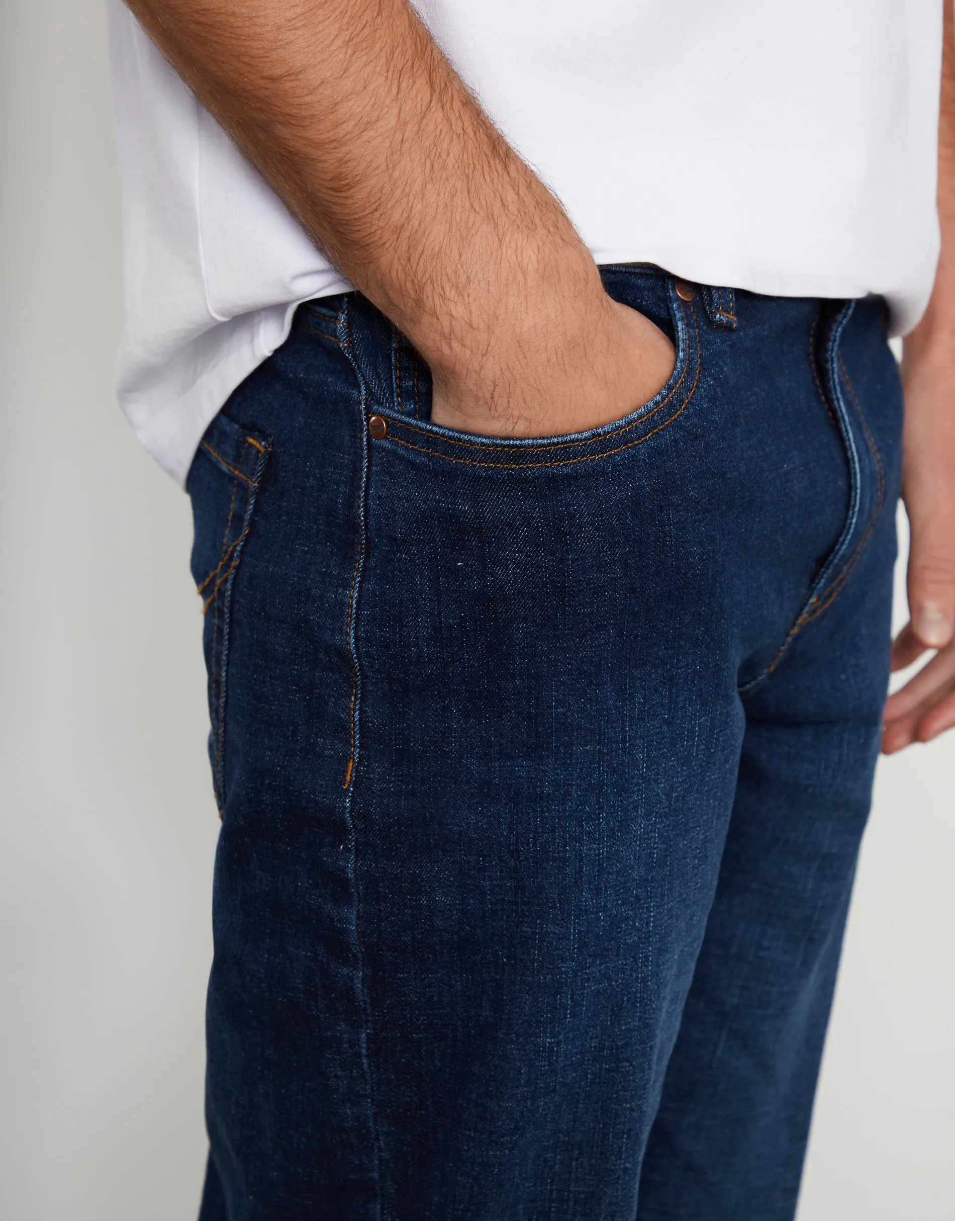 Men's Dark Wash Stretch Heritage Straight Leg Jeans