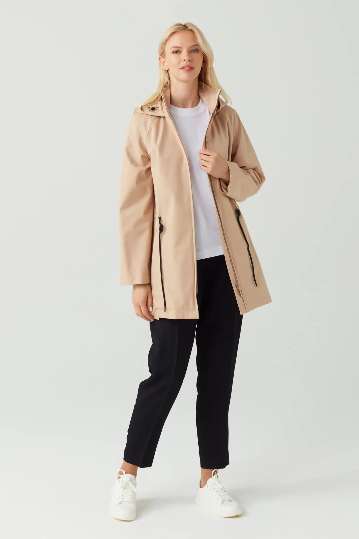 WATER AND WIND RESISTANT HOODED COAT SAND