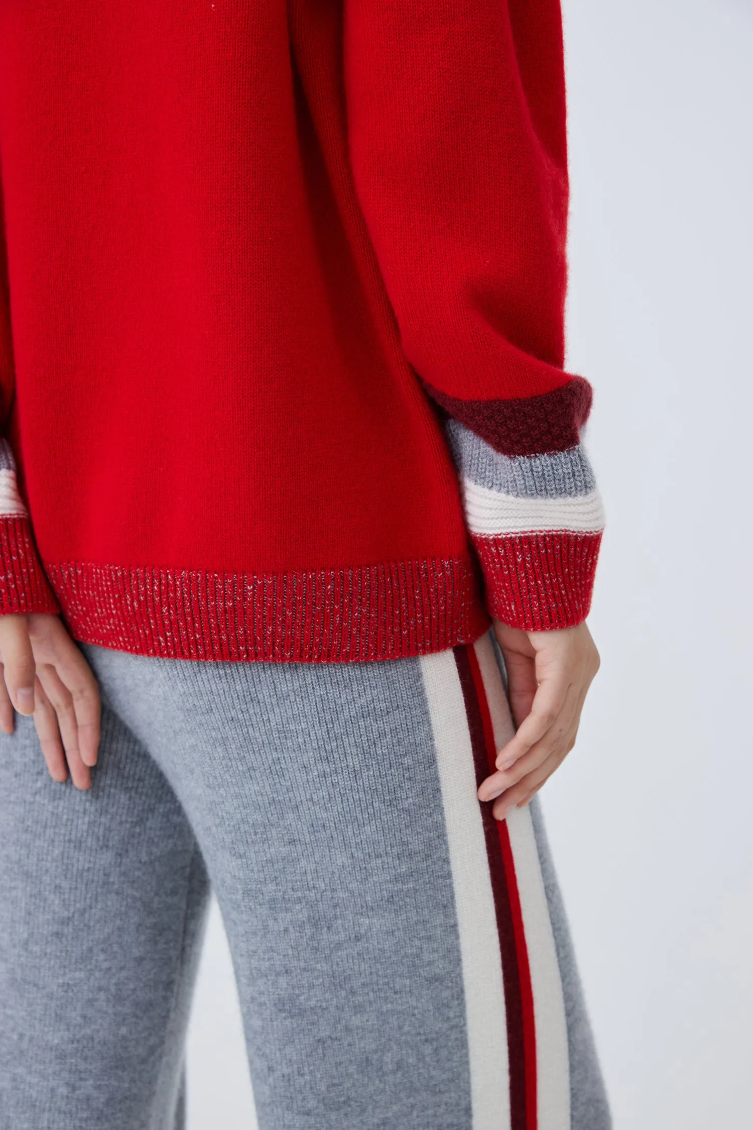 Women's crew neck cashmere knitwear